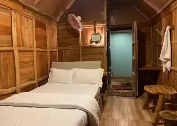 4 Day and 3 night Munnar, Thekkady Houseboat package