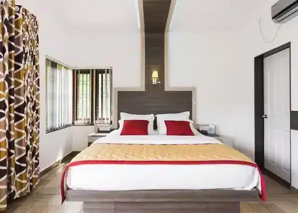 4 Day and 3 night Munnar, Thekkady Houseboat package