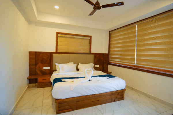 Never In Munnar Pool Homestay