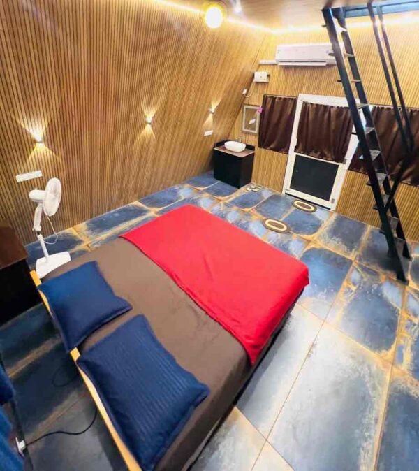 Golden Rock A-Frame | 3 Bedroom Stay in Mamalakandam