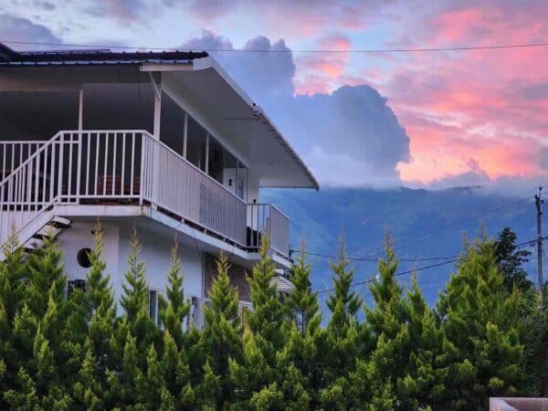 Munnar Ice Pellets Resort