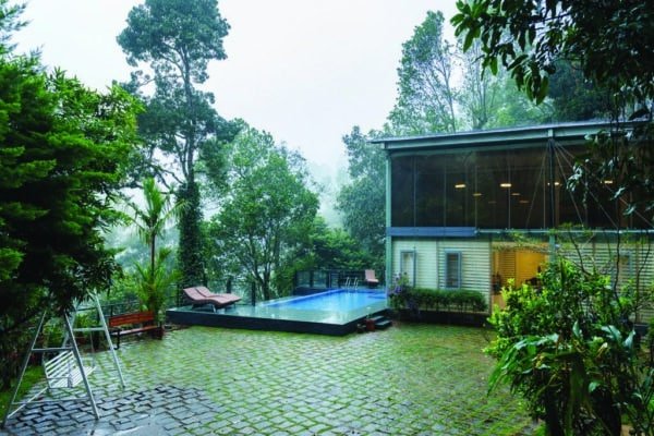 3 Bedroom Pool Cottage & Private Houseboat Family Package | 3N 4D