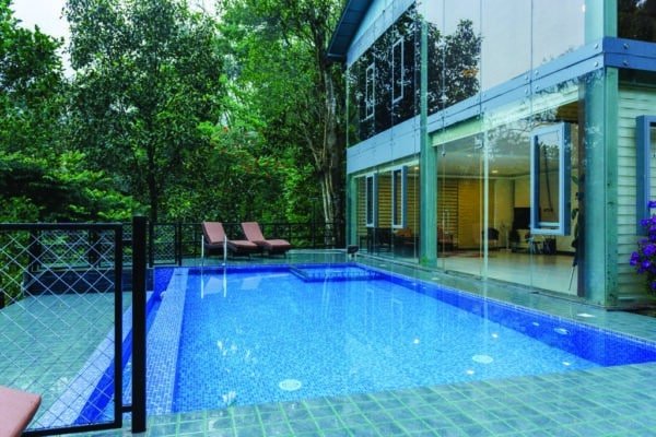 Stallion Estate Munnar | 3 Bedroom Glass House