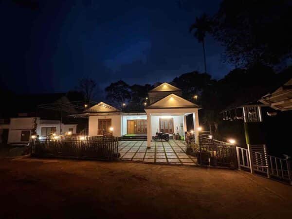 Never In Munnar Pool Homestay