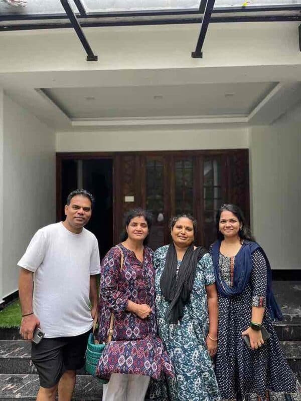 Never In Munnar Pool Homestay