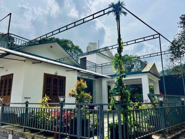 Never In Munnar Pool Homestay