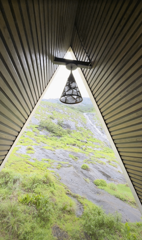 Golden Rock A-Frame | 3 Bedroom Stay in Mamalakandam