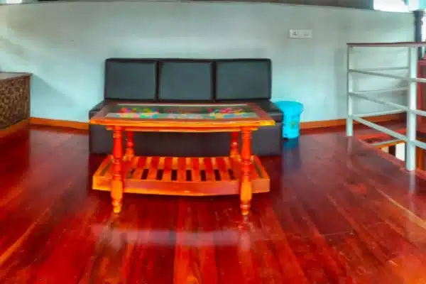 1 Bedroom Premium Houseboat with Upper Deck