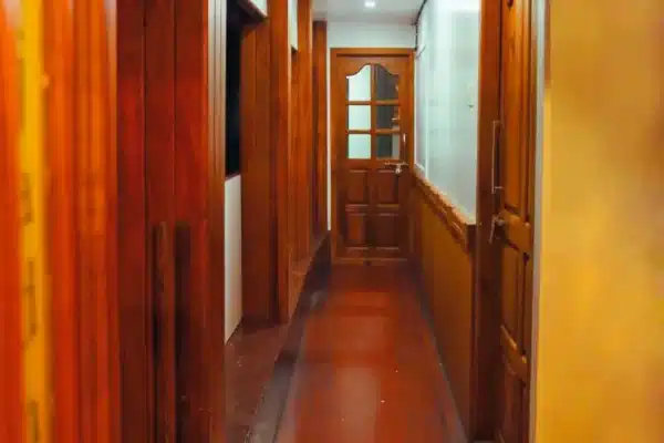 1 Bedroom Premium Houseboat in Alleppey