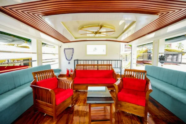 1 bed houseboat1 1 Bedroom Luxury Houseboat With Jacuzzi