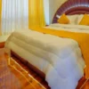 1 bed houseboat5 1 Bedroom Luxury Houseboat With Jacuzzi