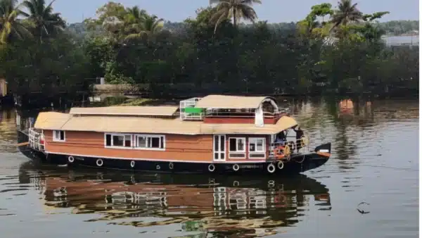 2 Bedroom Deluxe Houseboat Alleppey