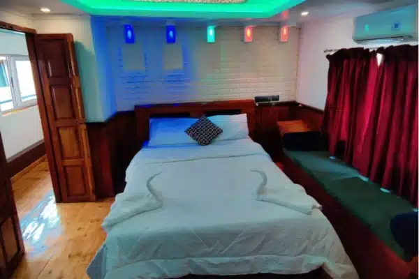 2 bedroom deluxe6 2 Bedroom Deluxe Houseboat Alleppey