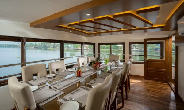 2 Bedroom Luxury Houseboat With Upper Deck In Alleppey