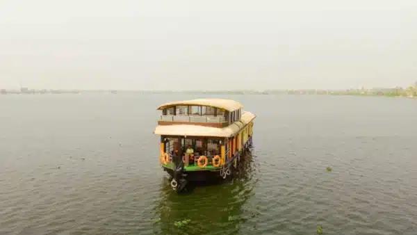 2 Bedroom Premium Houseboat With Upper Deck Alleppey