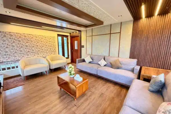 3 bedroom luxury16 3 Bedroom Luxury Houseboat