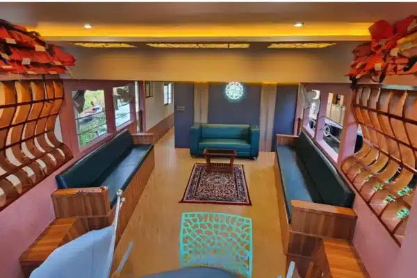 3 Bedroom Premium Houseboat With Upper Deck