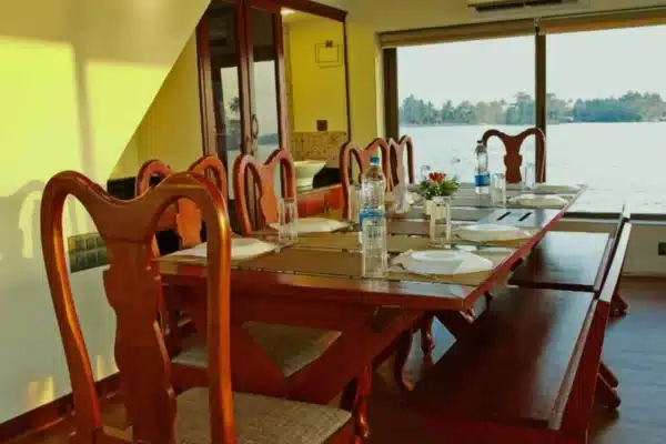 4 bedroom luxury goku1.jpg 4 Bedroom Luxury Houseboat With Upper Deck In Alleppey