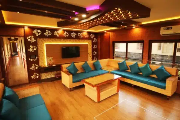 4 bedroom luxury1 4 Bedroom Luxury Houseboat Alleppey