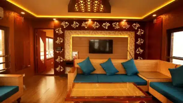 4 Bedroom Luxury Houseboat Alleppey