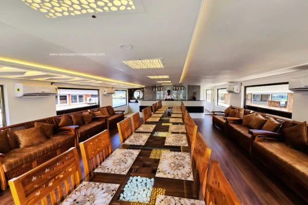 5 Bedroom Luxury Houseboat With Upper Deck - Alleppey