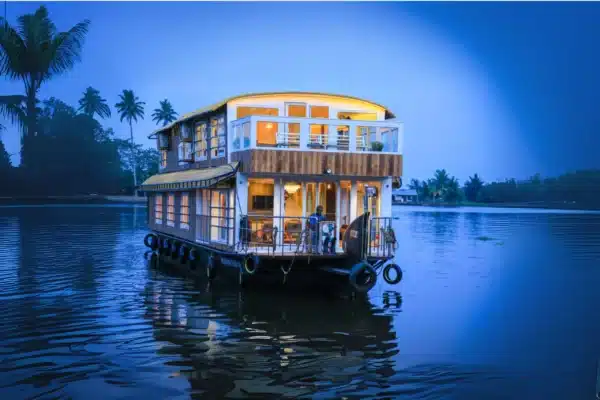 5 Bedroom Premium11 5 Bedroom Premium Houseboat With Upper Deck Alleppey
