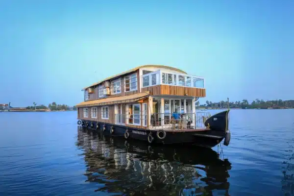 5 Bedroom Premium2 5 Bedroom Premium Houseboat With Upper Deck Alleppey