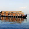 6 Bedroom Luxury Houseboat in Alleppey