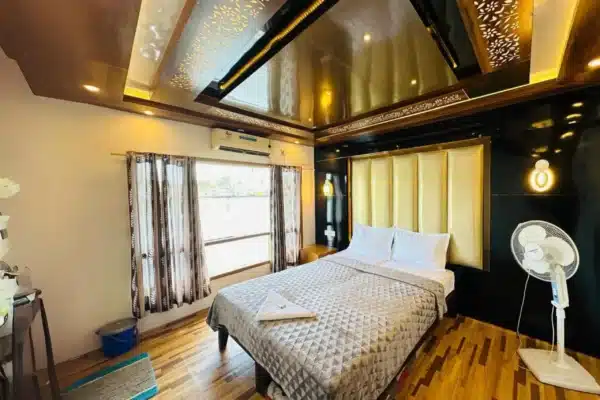 premium 2 bedroom8 2 Bedroom Super Premium Houseboat Alleppey